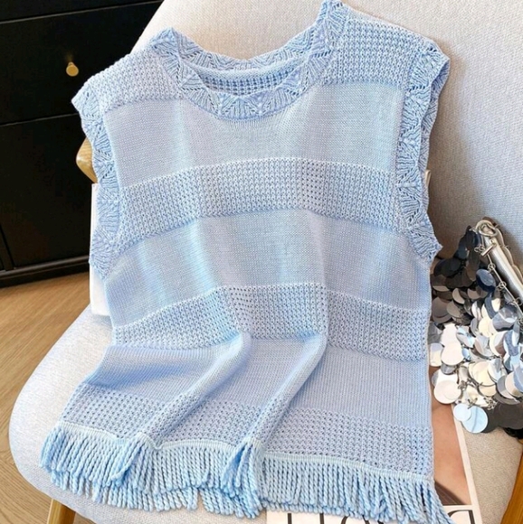 Franclia Textured Shell Trim Fringed Hem Sleeveless Knit Top, Sky Blue - Picture 3 of 6